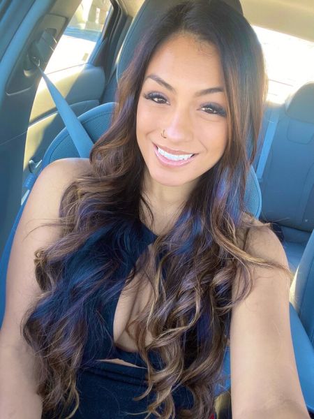 File:Karina Valentina.jpg
