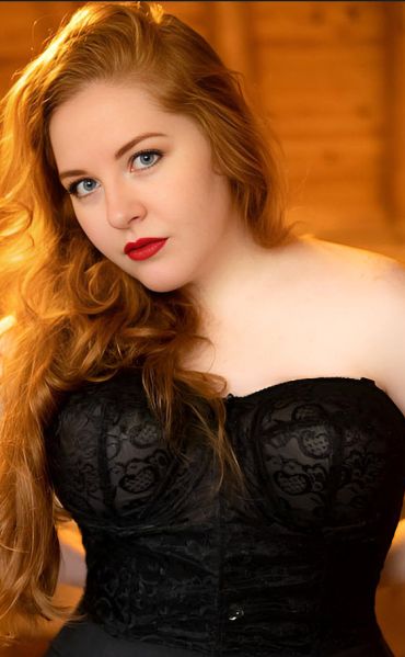 File:Miss Atomic Ginger 02.jpg